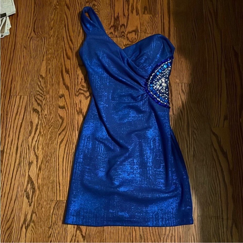 One shoulder formal dress